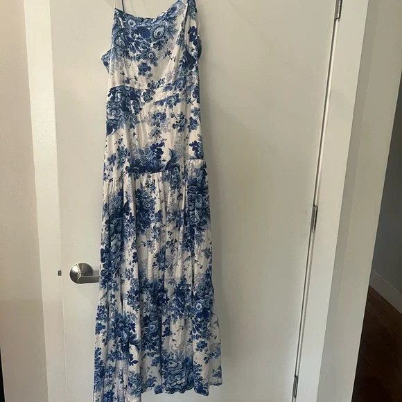 Maeve Drop-Waist Maxi Dress | Blue & White Floral - Picture 5 of 5